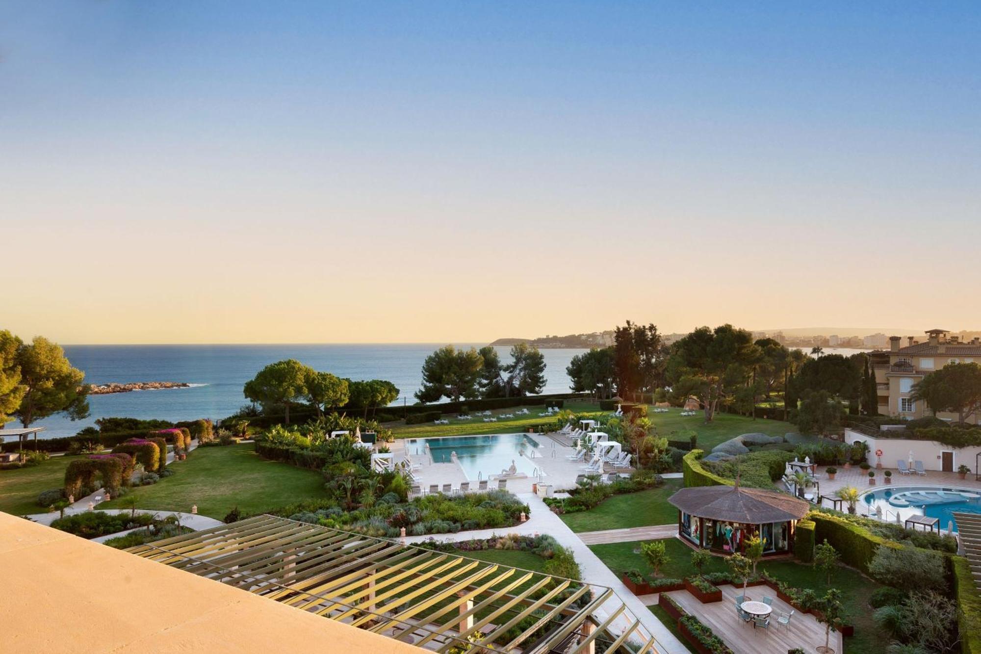 The St. Regis Mardavall Mallorca Resort Пальма Нова Экстерьер фото