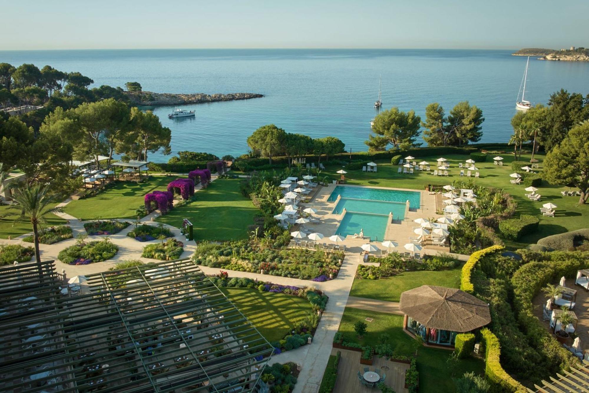 The St. Regis Mardavall Mallorca Resort Пальма Нова Экстерьер фото